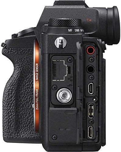 Sony Алфа a9 II Mirrorless Дигитална Камера (Тело Само) (ILCE9M2/B) + Sony FE 24-70mm Леќа + 64GB Мемориската Картичка + 2 x NP-FZ-100